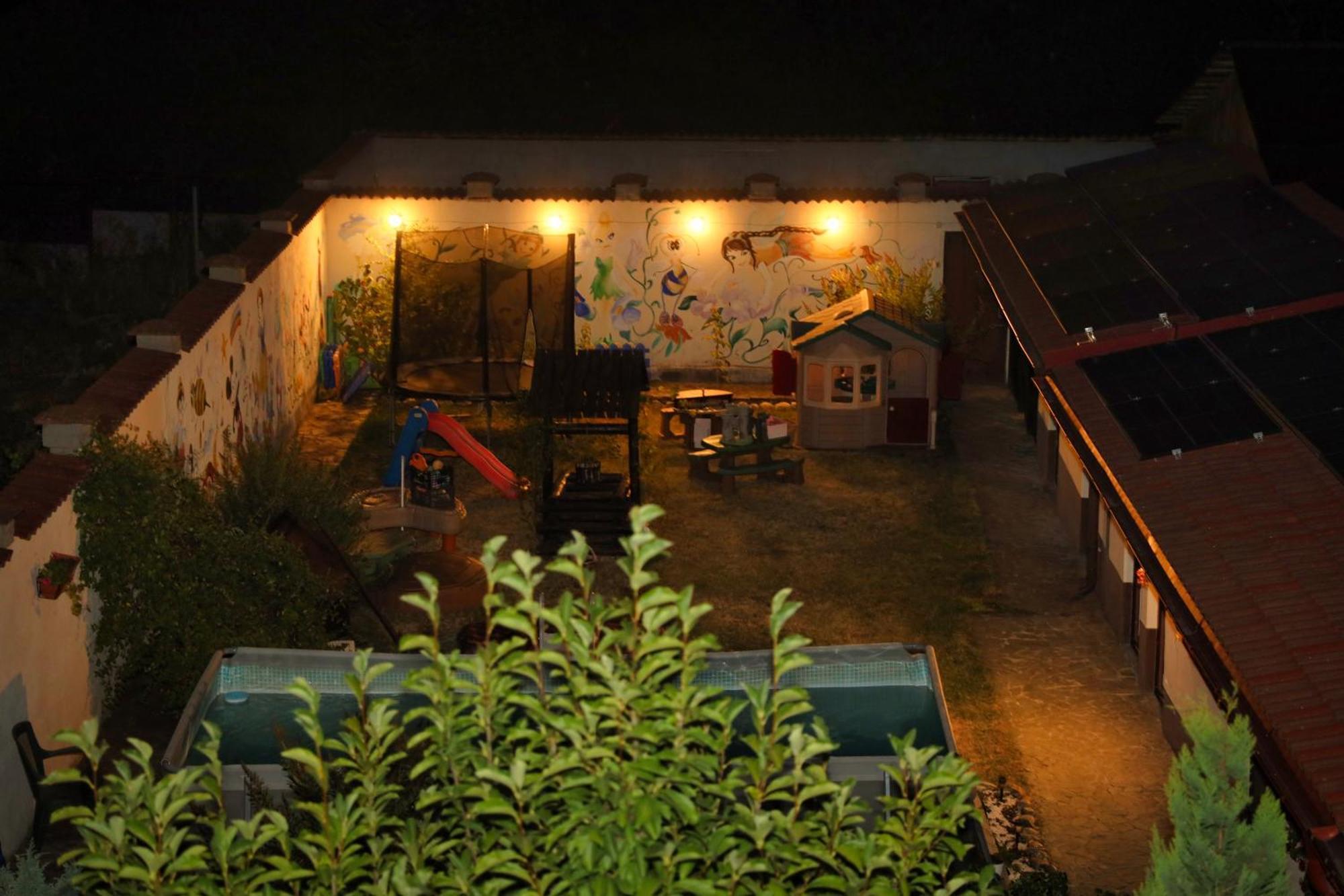 Pensiunea Giovani Târgu Jiu Exterior foto